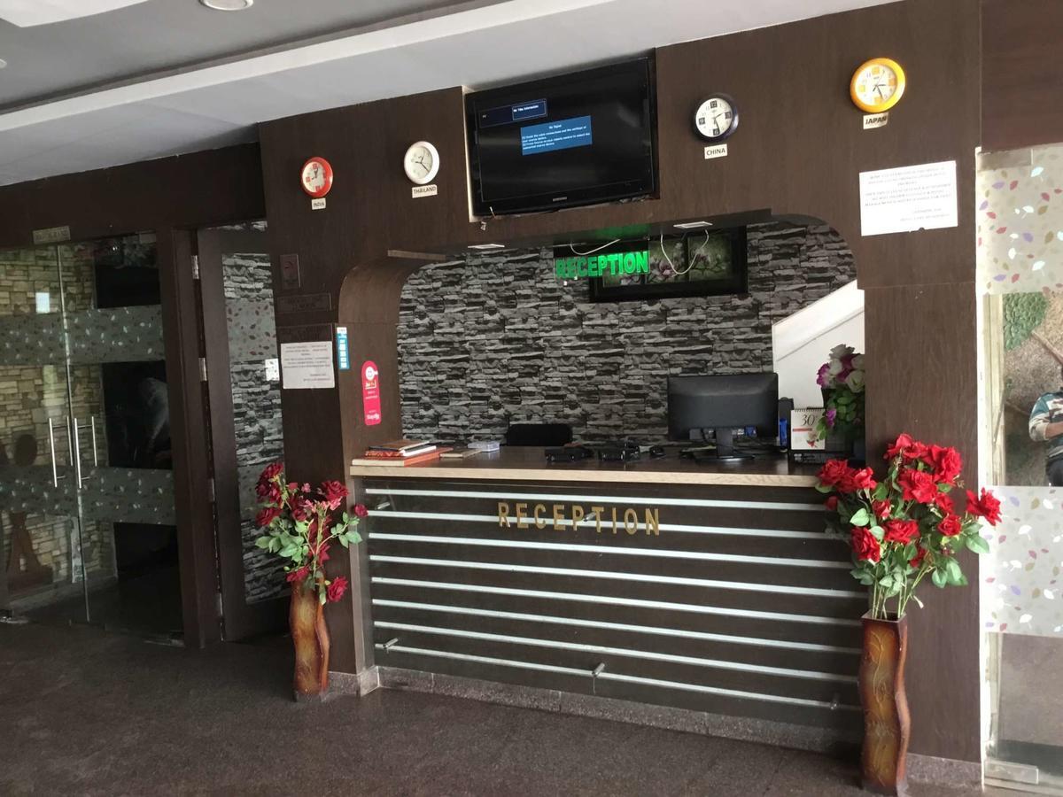 Hotel Garv Residencia Gaya Exterior foto